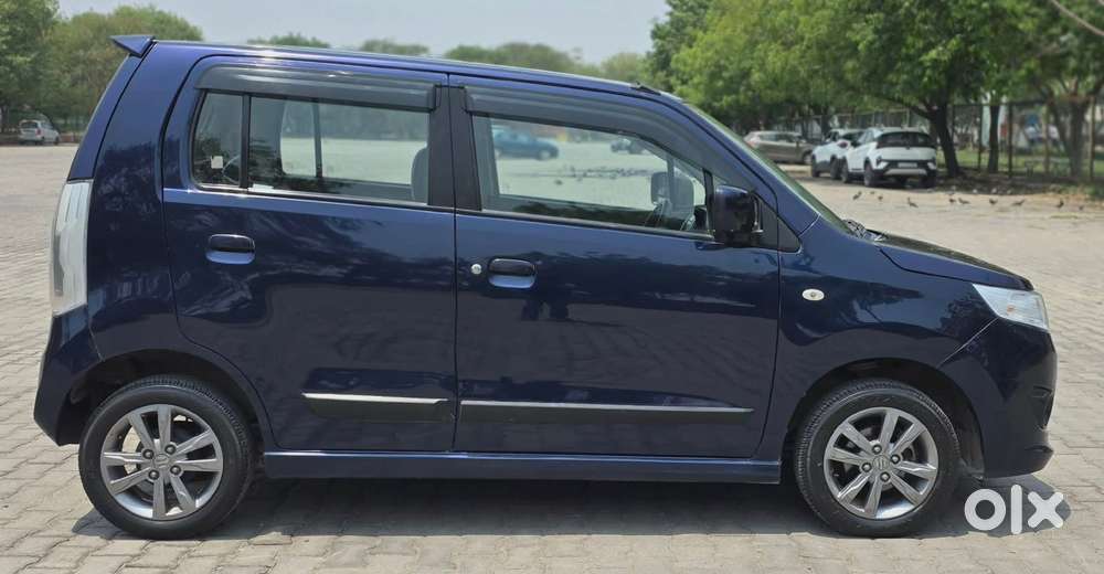 Maruti Suzuki Wagon R Stingray 1.0 Vxi Plus Amt, 2018, Petrol