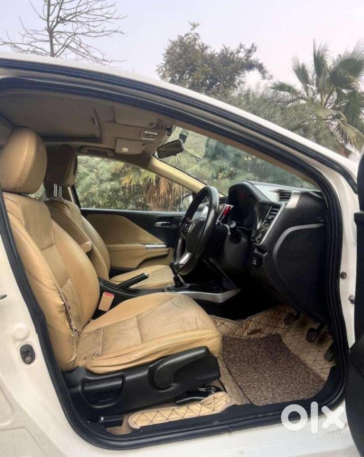 Honda City V At, 2014, Petrol