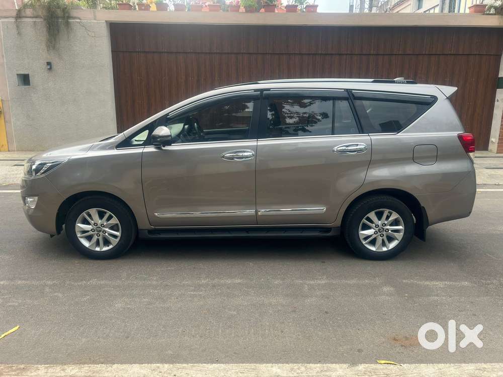 Toyota Innova Crysta 2.4 G Mt 7 Str, 2019, Diesel