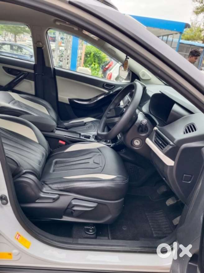 Tata Nexon Fearless Plus (ps) 1.2 Icng 6mt Red Dark Edition, 2025, P..