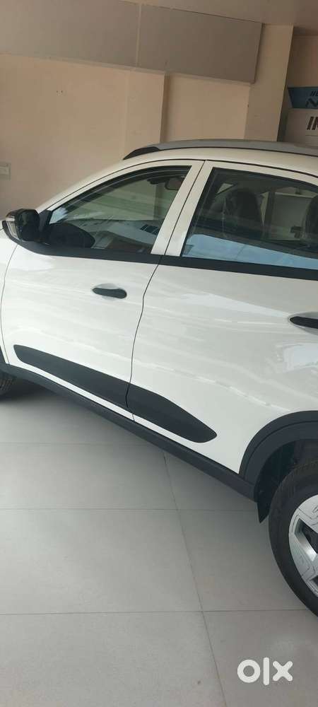 Tata Nexon Smart 2017 Petrol Transmission