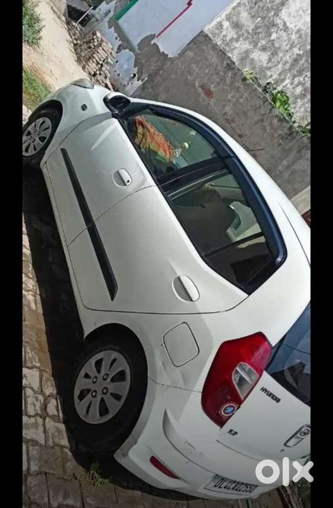 Hyundai I10 2012 Cng & Hybrids 135000 Km Driven