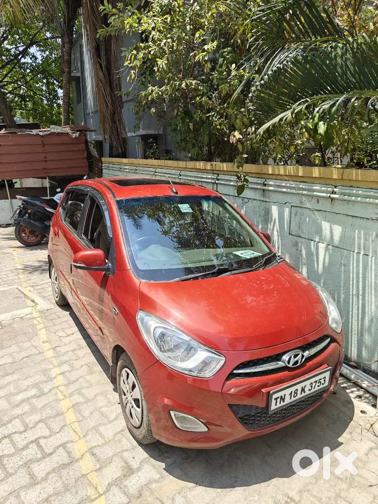 Hyundai I10 2012 Petrol 50000 Km Driven Top End Model With Sunroof