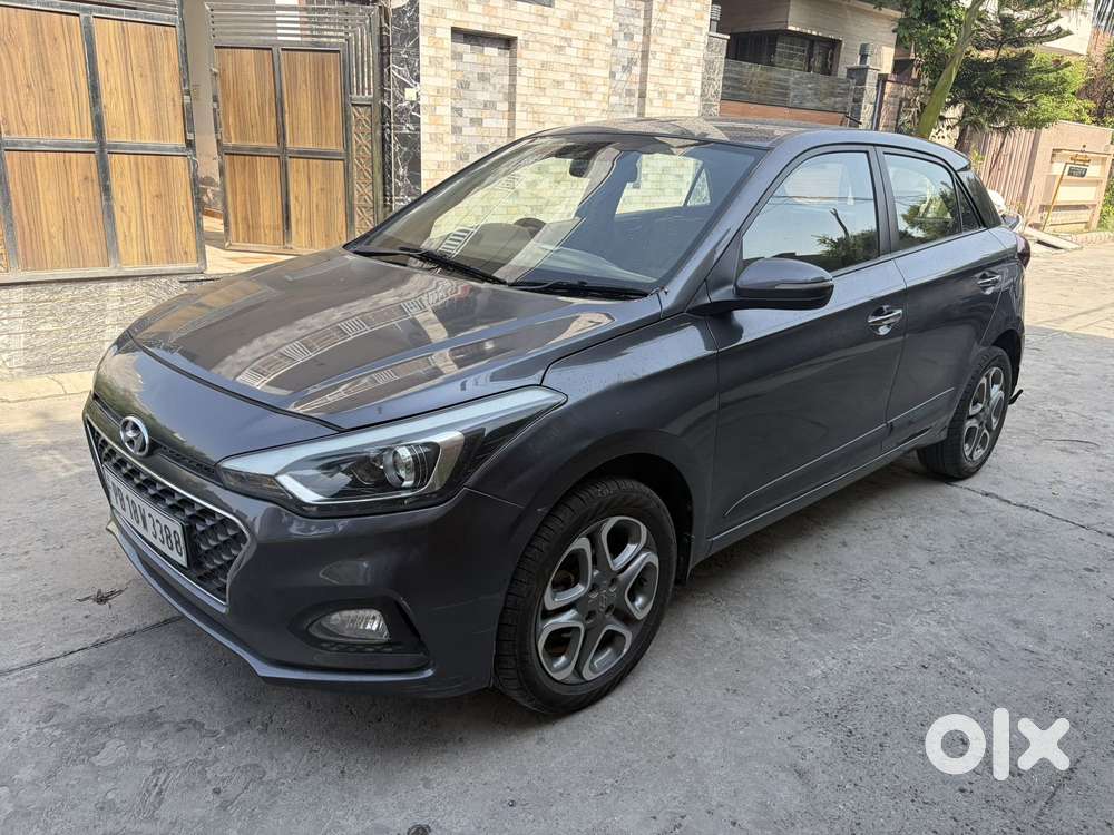 Hyundai I20 Asta 1.4 Automatic (o) With Sunroof, 2019, Petrol