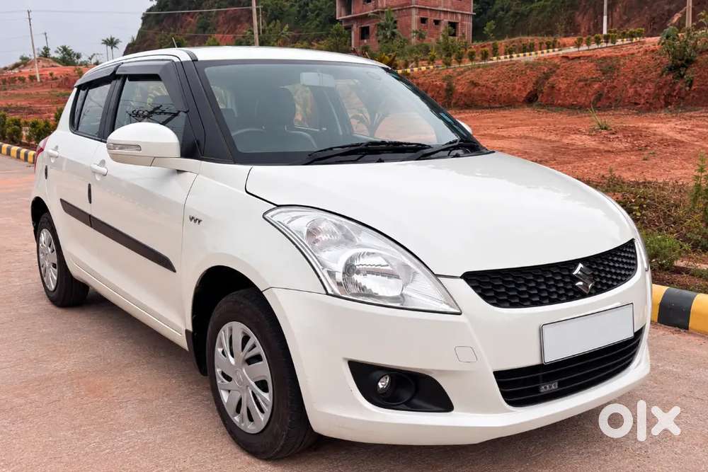 Maruti Suzuki Swift Vxi Petrol 2013