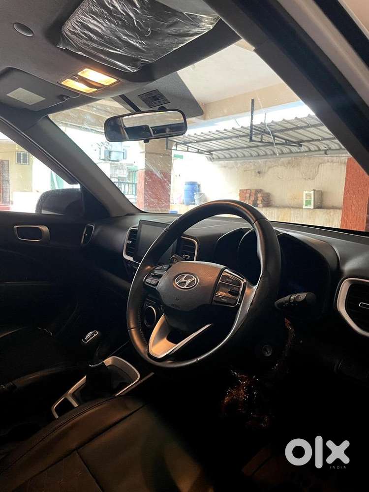 Hyundai Venue 2020 Diesel Well Maintained