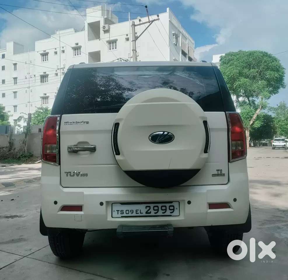 Mahindra Tuv 300 T8 Amt, 2015, Diesel
