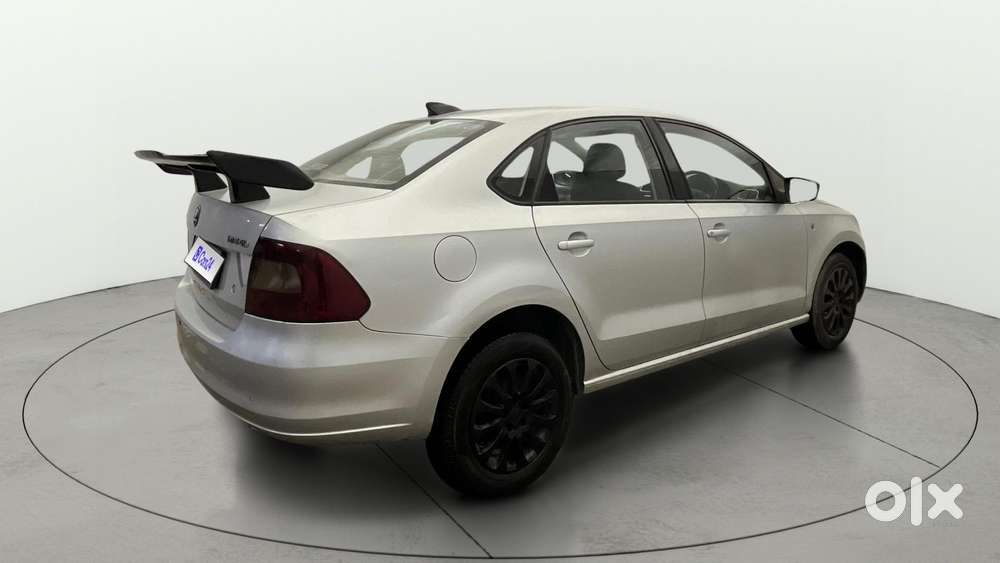 Skoda Rapid 1.6 Mpi At Ambition, 2014, Petrol