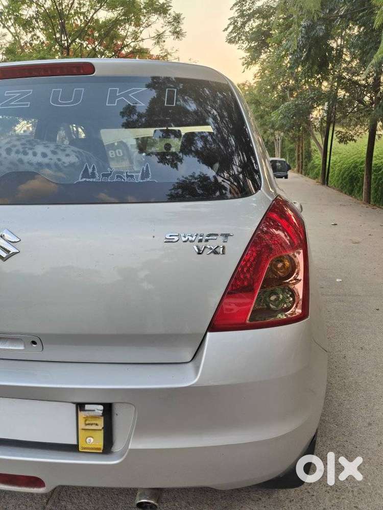 Maruti Suzuki Swift VXI, 2011, Petrol
