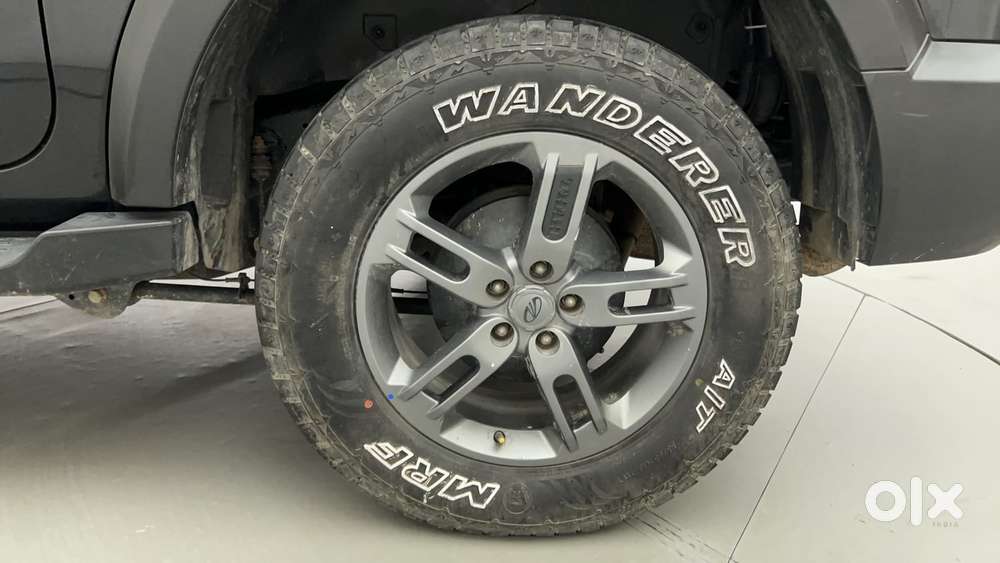 Mahindra Thar 2.0 Lx Hard Top Petrol At 4 Rwd, 2022, Petrol