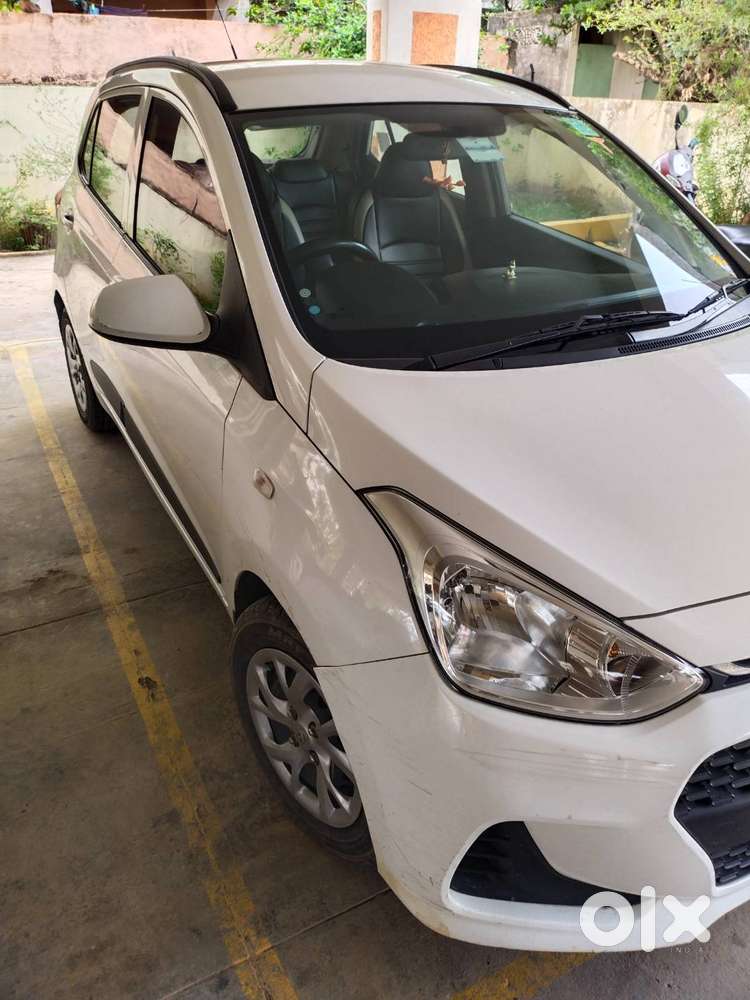 Single Hand Driven And Neatly Maintained By Lecturer