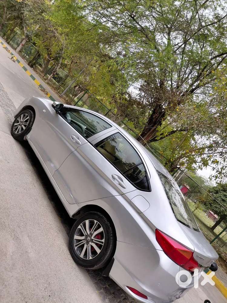 Honda City Ivtec Petrol+cng 2014 Model 1st Owner