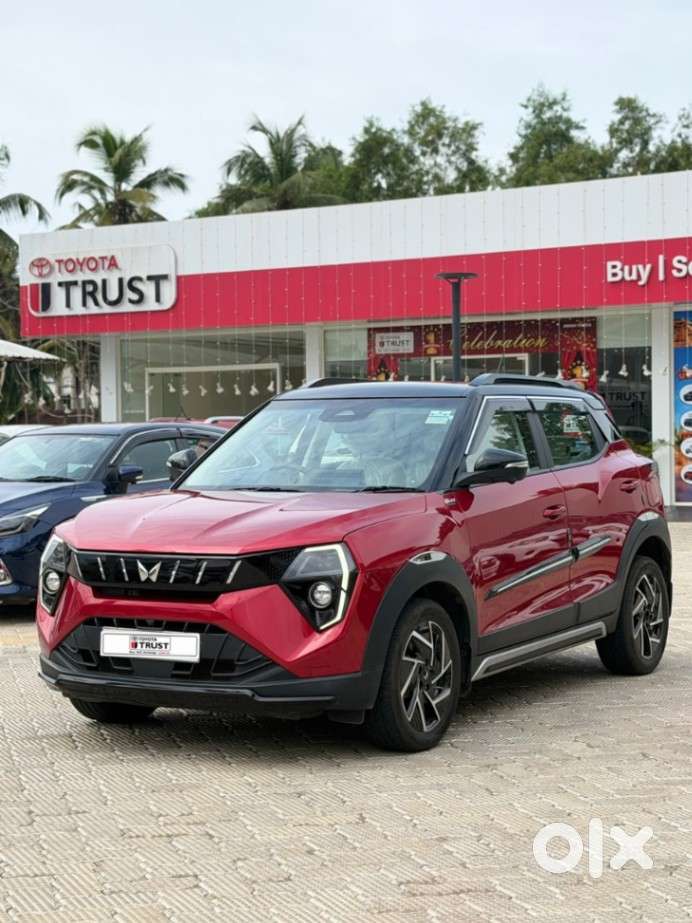 Mahindra Xuv 3xo Ax7l 1.2 Petrol At (pg), 2025, Petrol