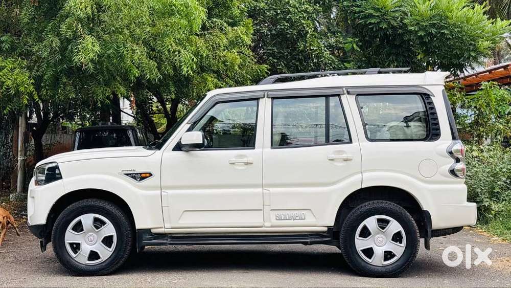 Mahindra Scorpio S6 Plus, 2017, Diesel