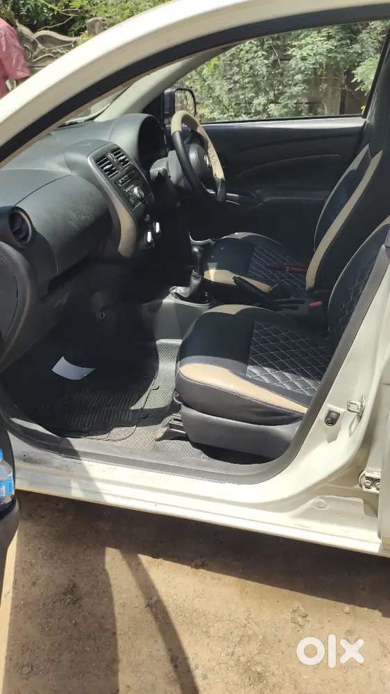 Nissan Sunny  Xe 2016