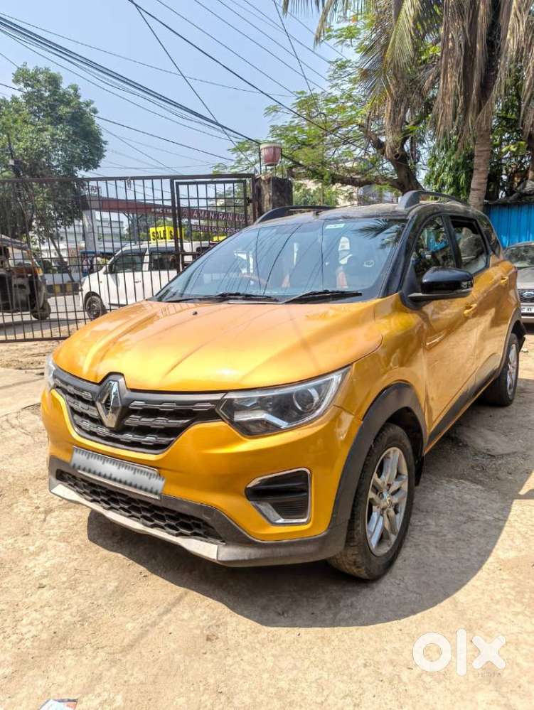 Renault Triber Rxz, 2023, Petrol
