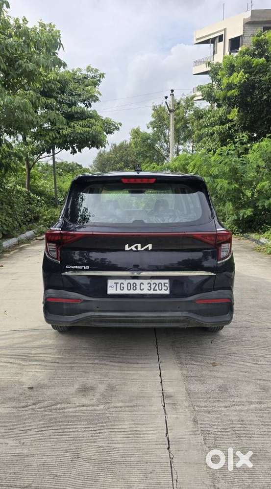 Kia Carens G 1.5 6mt Premium (o) 7-seater, 2024, Petrol