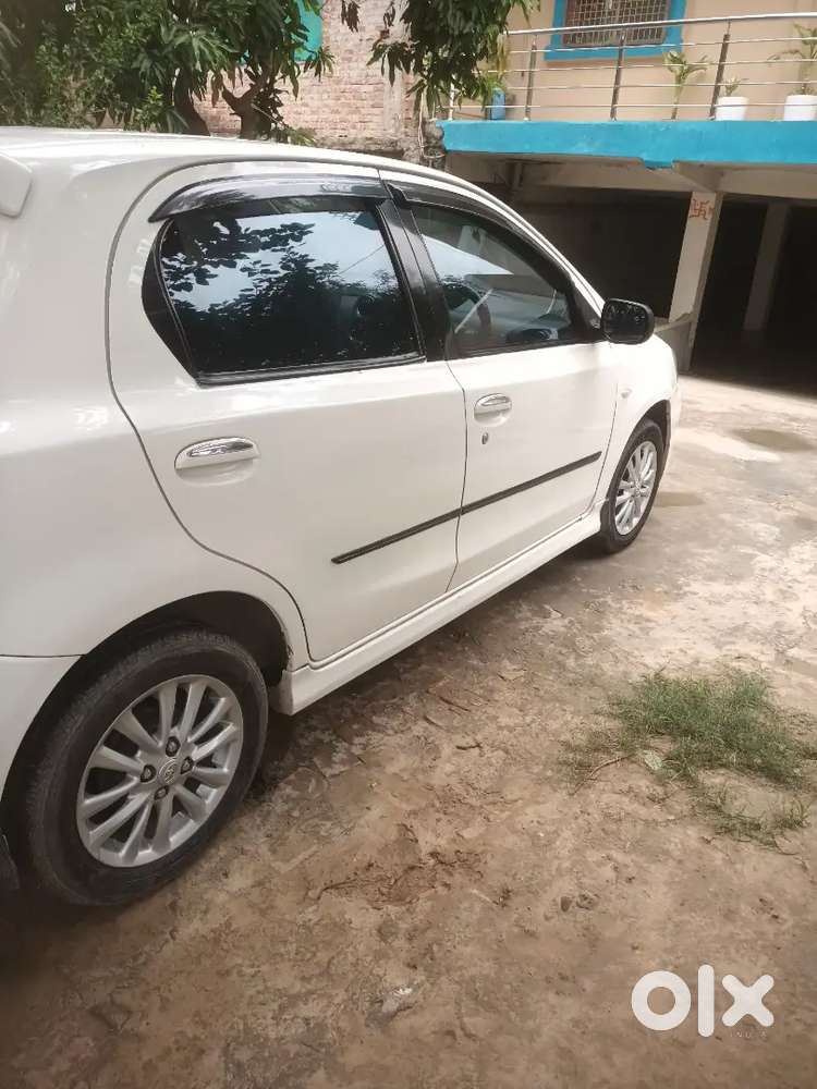Toyota Etios Liva 2014 Petrol 125000 Km Driven