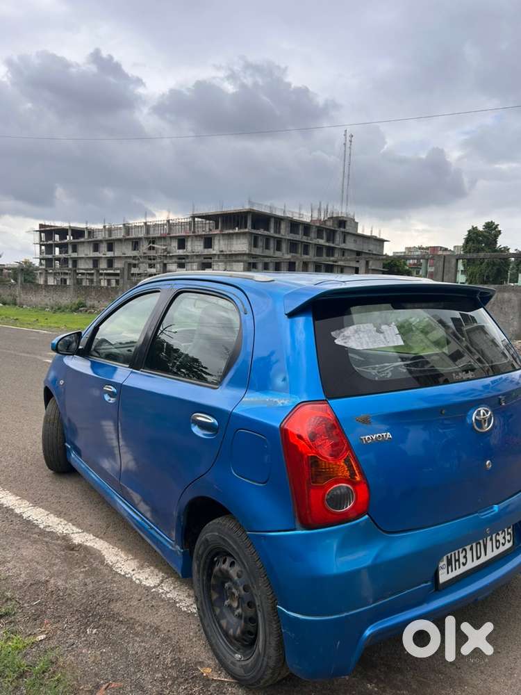 Toyota Etios Liva 2011