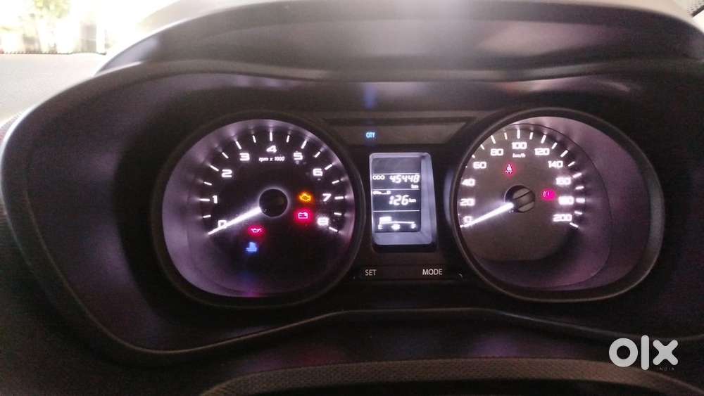 Tata Nexon Petrol 2018
