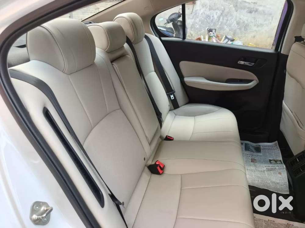 Honda City Zx, 2023, Petrol