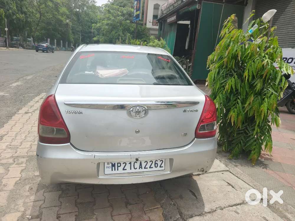 Toyota Etios 1.5 G 2011