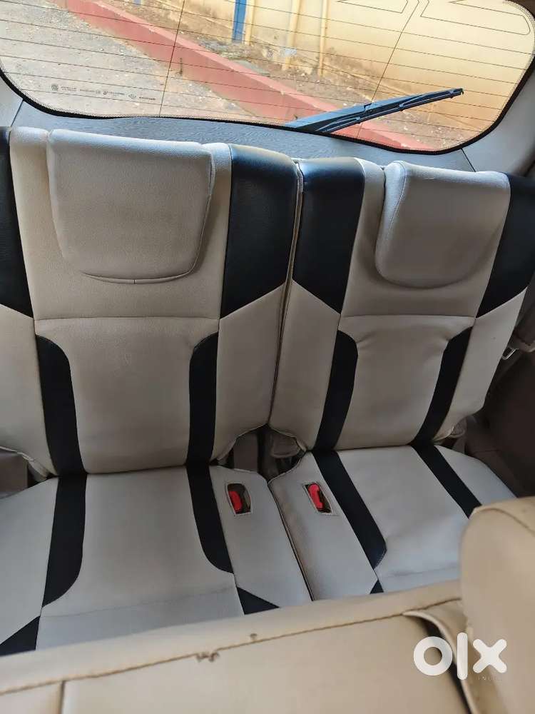 Mahindra Xuv500 Diesel W6, 2014 June, Black Colour, Showroom Condition