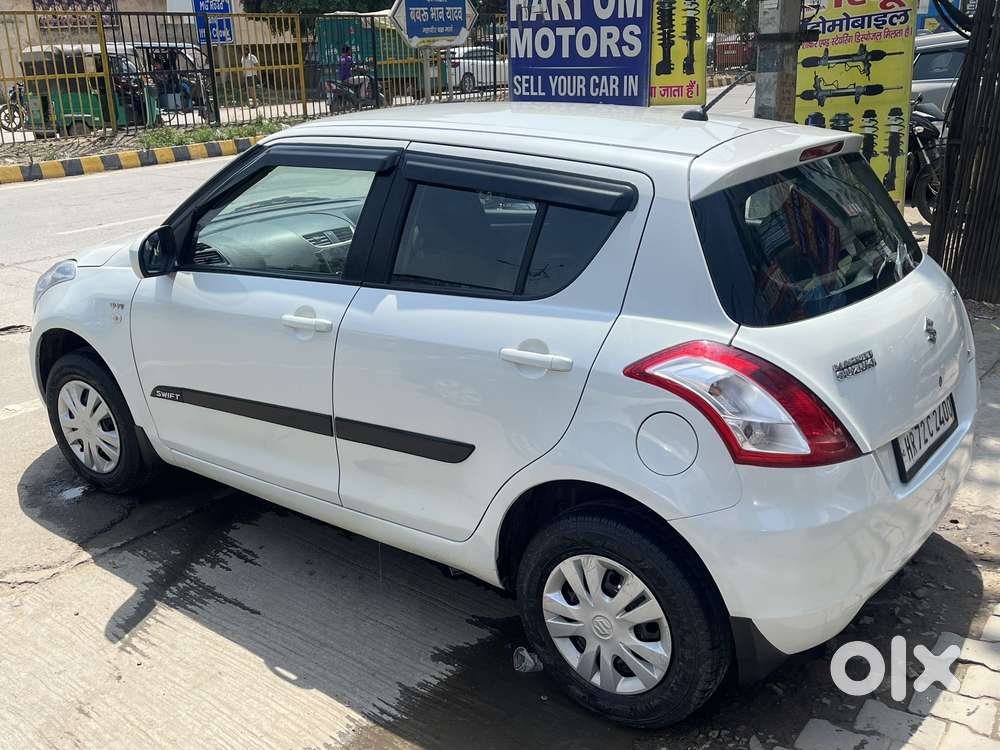 Maruti Suzuki Swift Vxi + Manual, 2016, Petrol