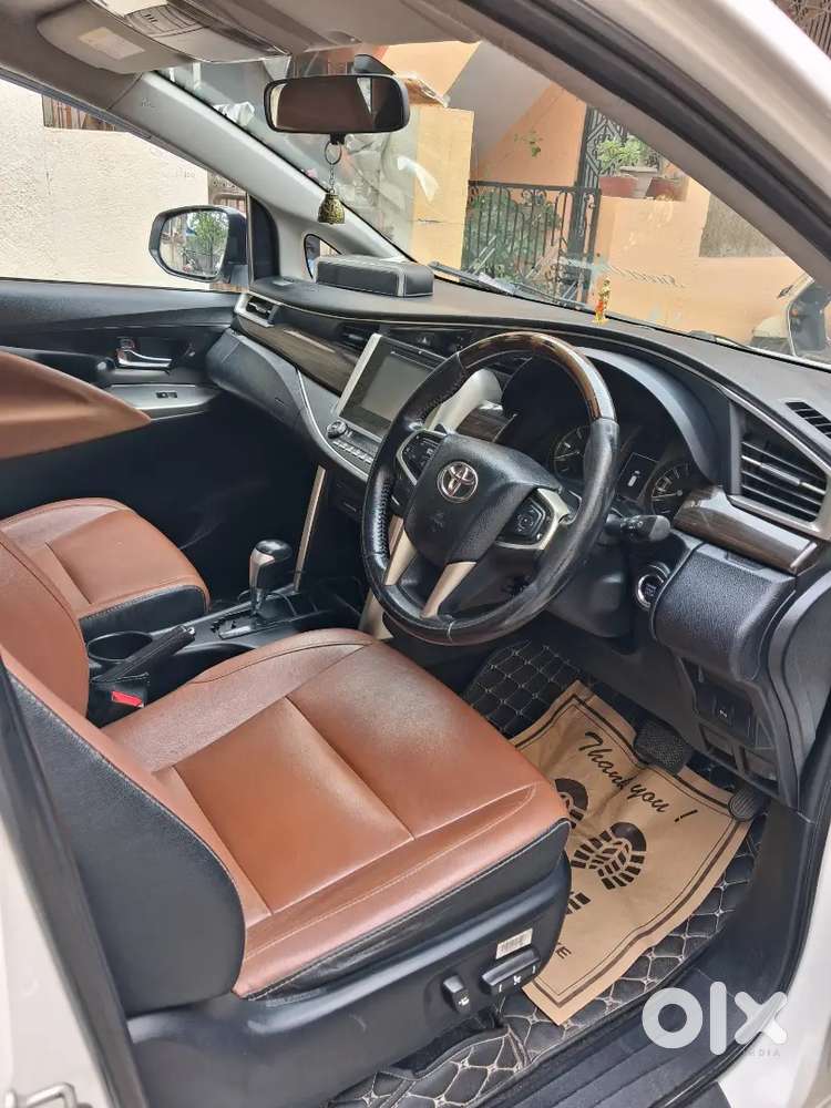 Toyota Innova Crysta 2.8z 2019