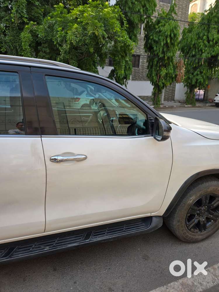 Toyota Fortuner 4x2 At 2.8 Diesel, 2018, Diesel