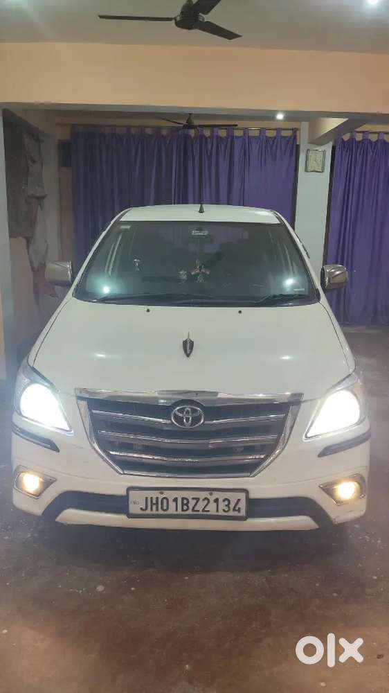 Toyota Innova 2.5 G 2016