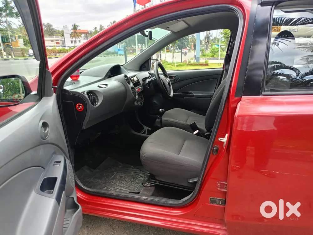 Toyota Etios Liva 2012