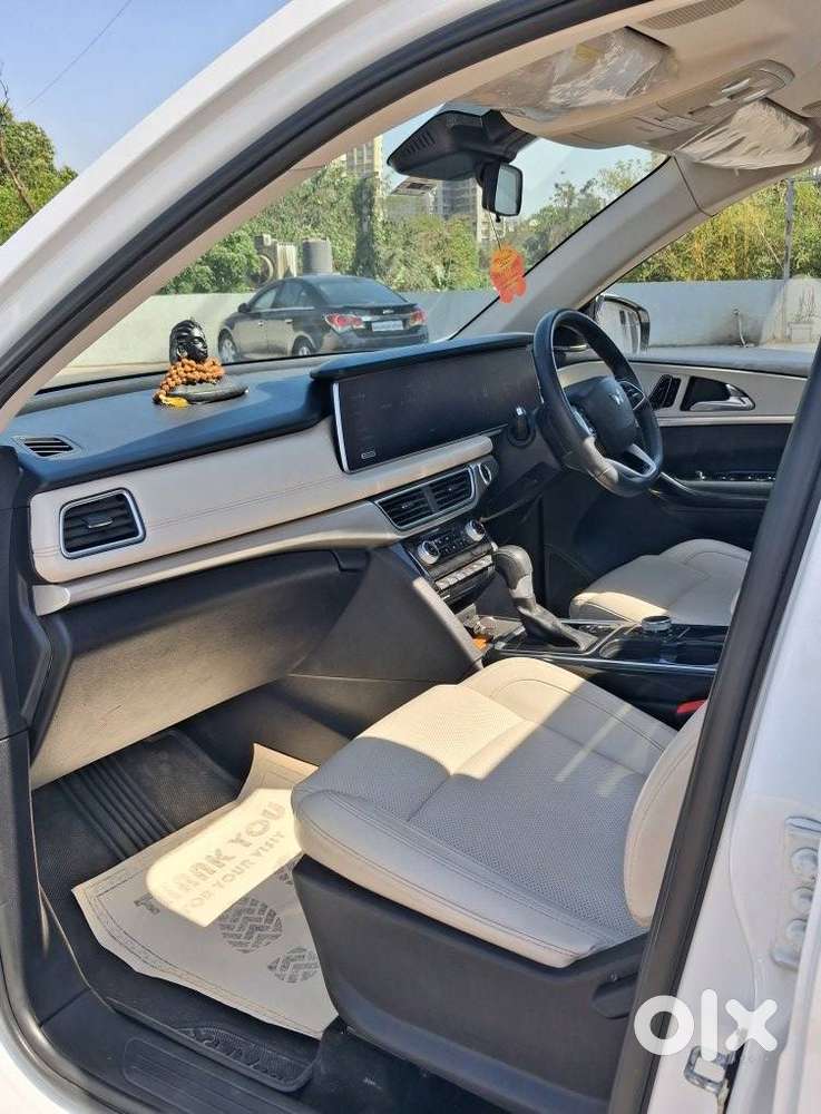 Mahindra Xuv700 2.2 Ax 7 Diesel At Str, 2023, Diesel