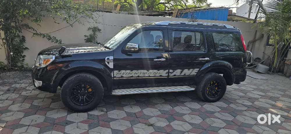Ford Endeavour 2.5 Diesel 2011