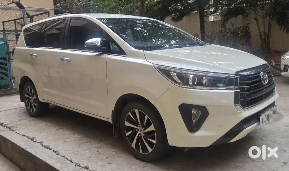 Toyota Innova Crysta Zx At 2022 Diesel