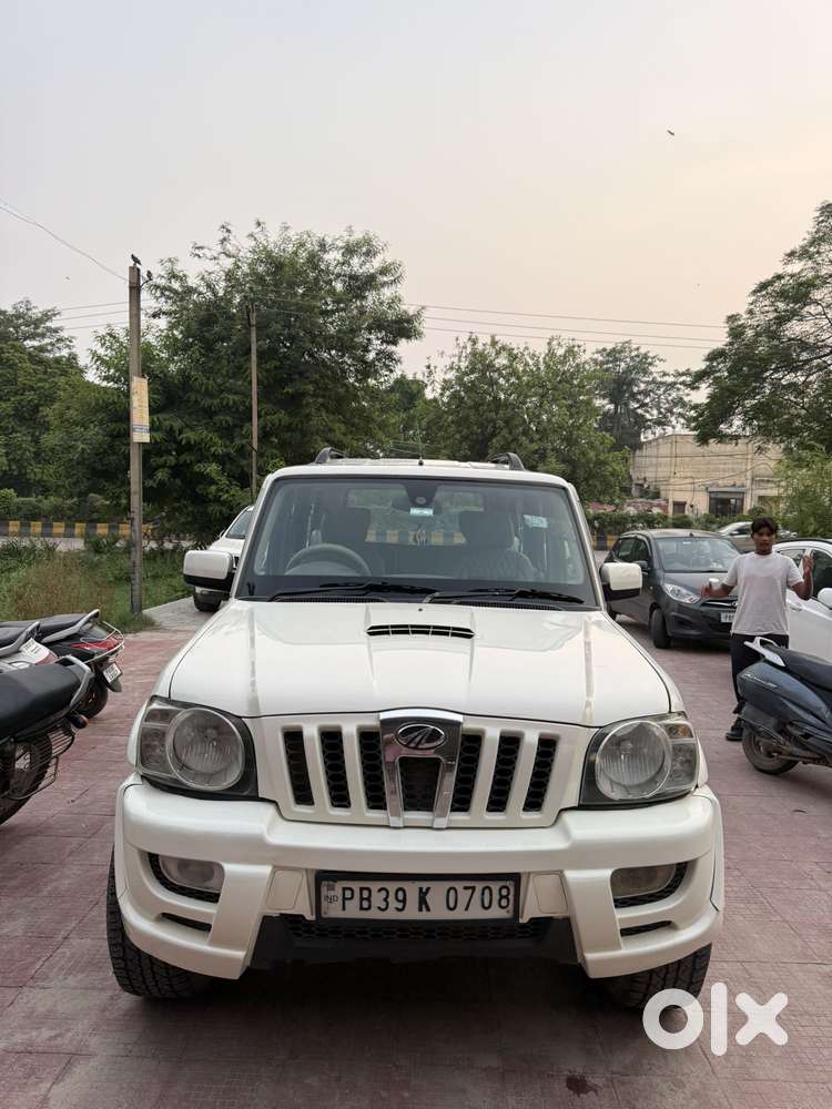 Mahindra Scorpio Vlx 2wd Bsiv, 2012, Diesel