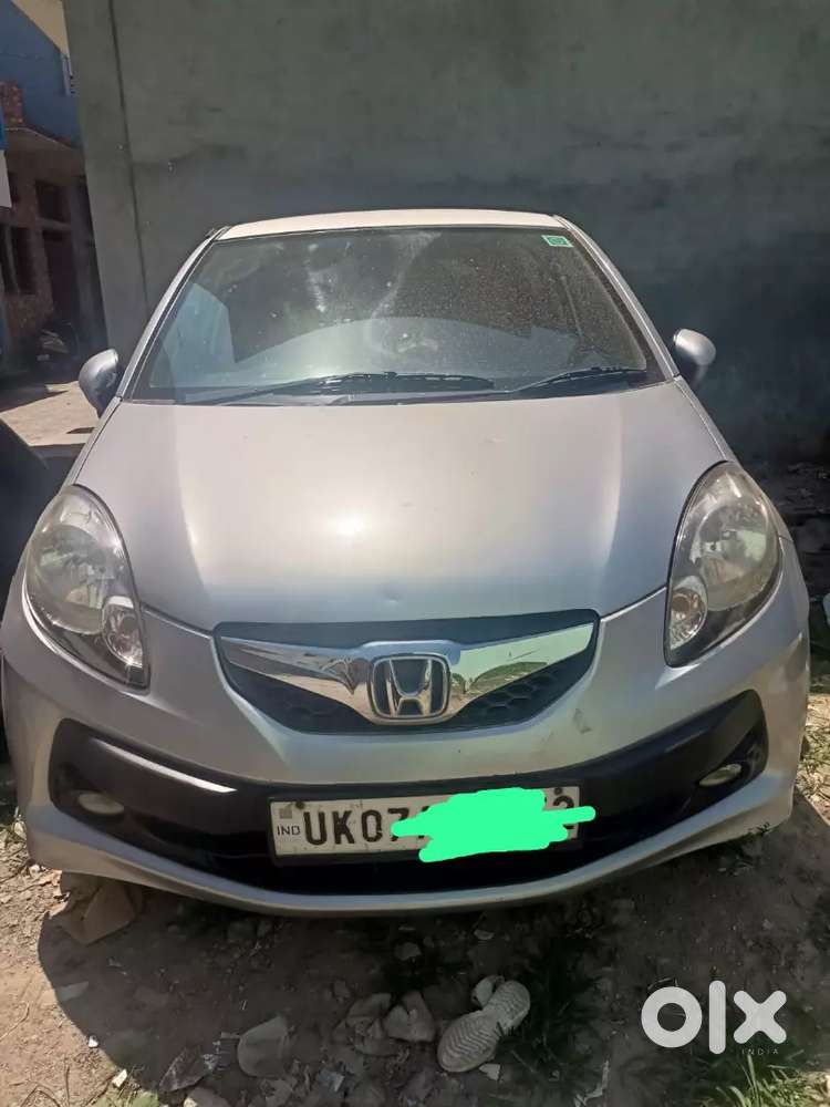 Honda Brio 2012 Petrol Well Maintained