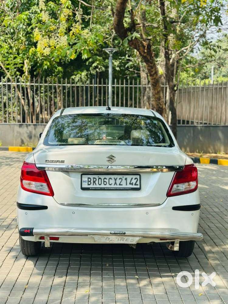 Maruti Suzuki Dzire 1.2 Vxi, 2022, Petrol