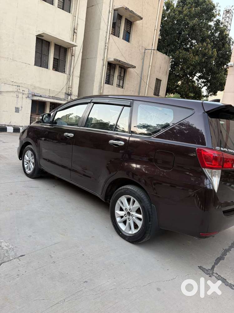 Toyota Innova Crysta 2.4 V 8 Str, 2018, Diesel