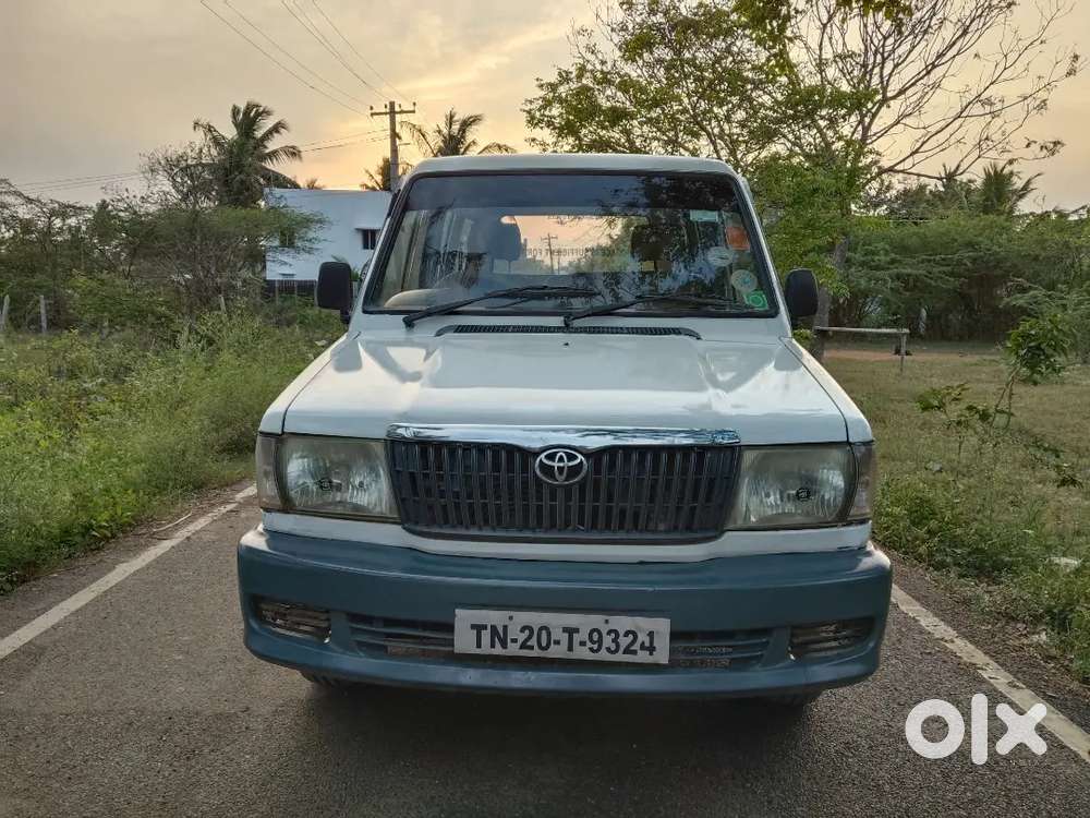 Toyota Qualis 2003 Diesel 193000 Km Driven