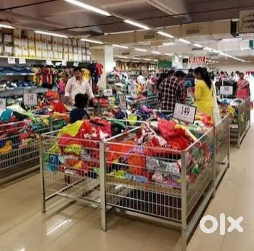 Job opening male and female shopping mall storekeeper and supervisor