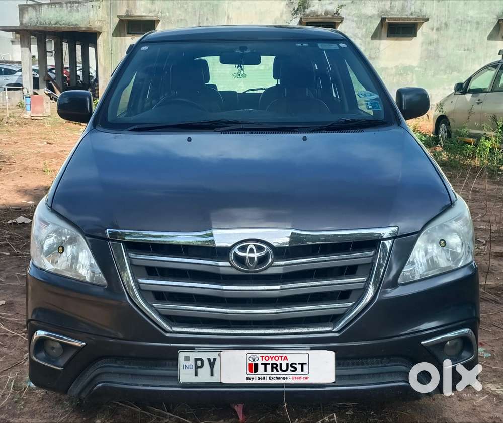 Toyota Innova 2.5 G (diesel) 7 Seater Bs Iv, 2015, Diesel