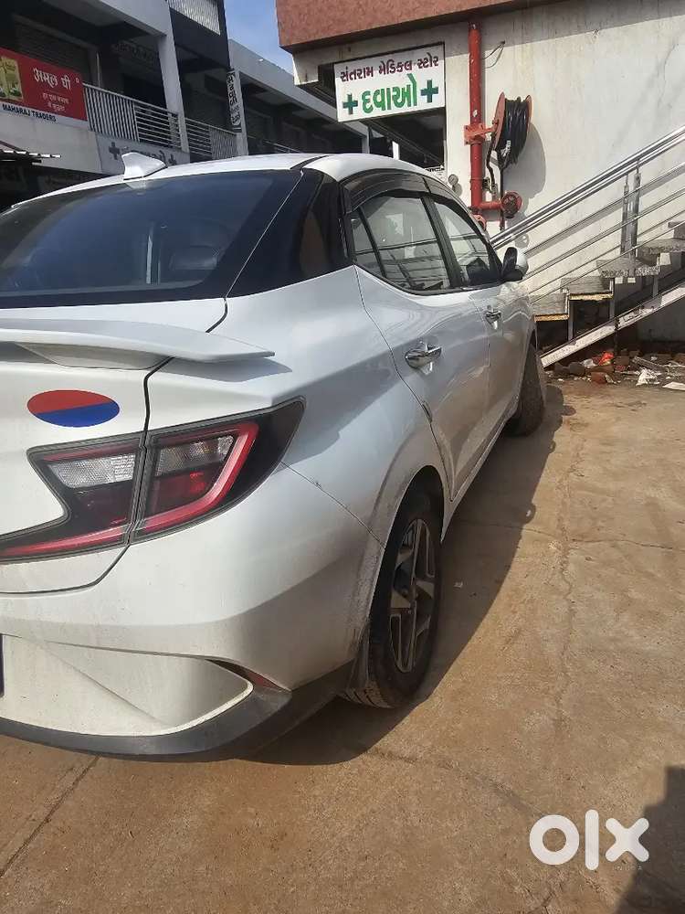 Hyundai Aura Sx 2023
