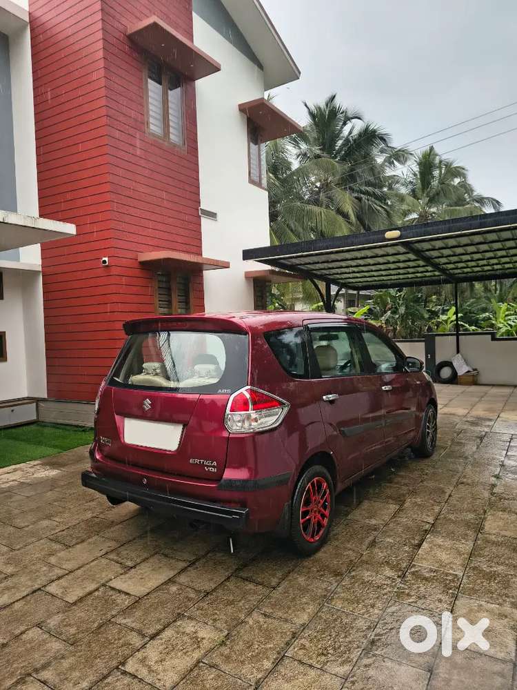 Maruti Suzuki Ertiga 2012
