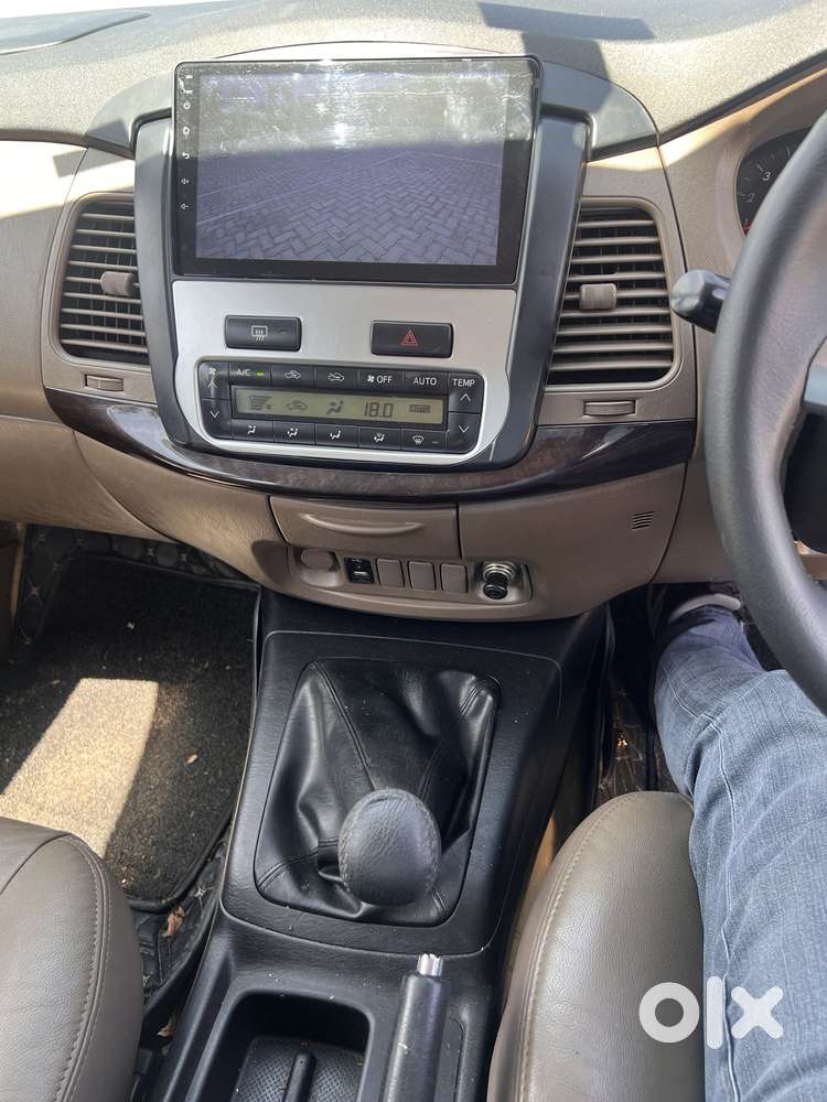Toyota Innova 2.5 Z Diesel 7 Seater, 2015, Diesel