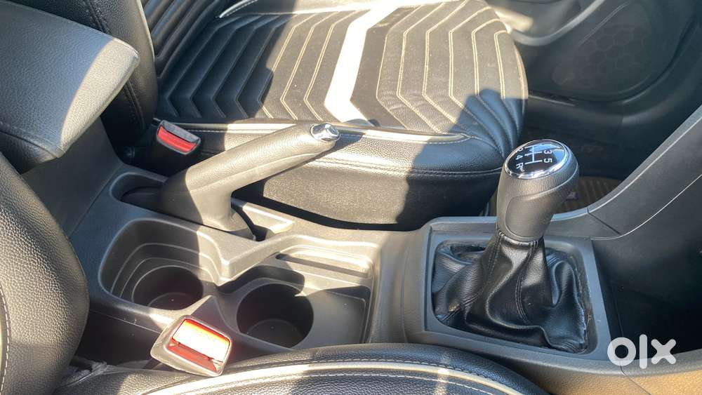 Maruti Suzuki Vitara Brezza Zdi Plus Dual Tone, 2017, Diesel