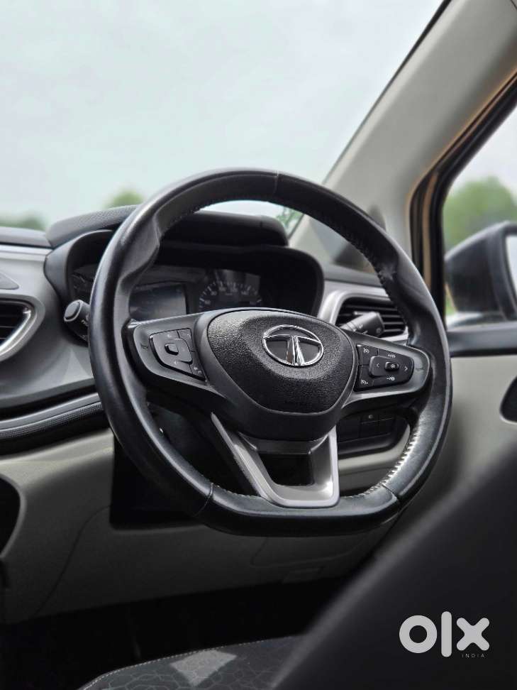 Tata Altroz Xz, 2024, Petrol