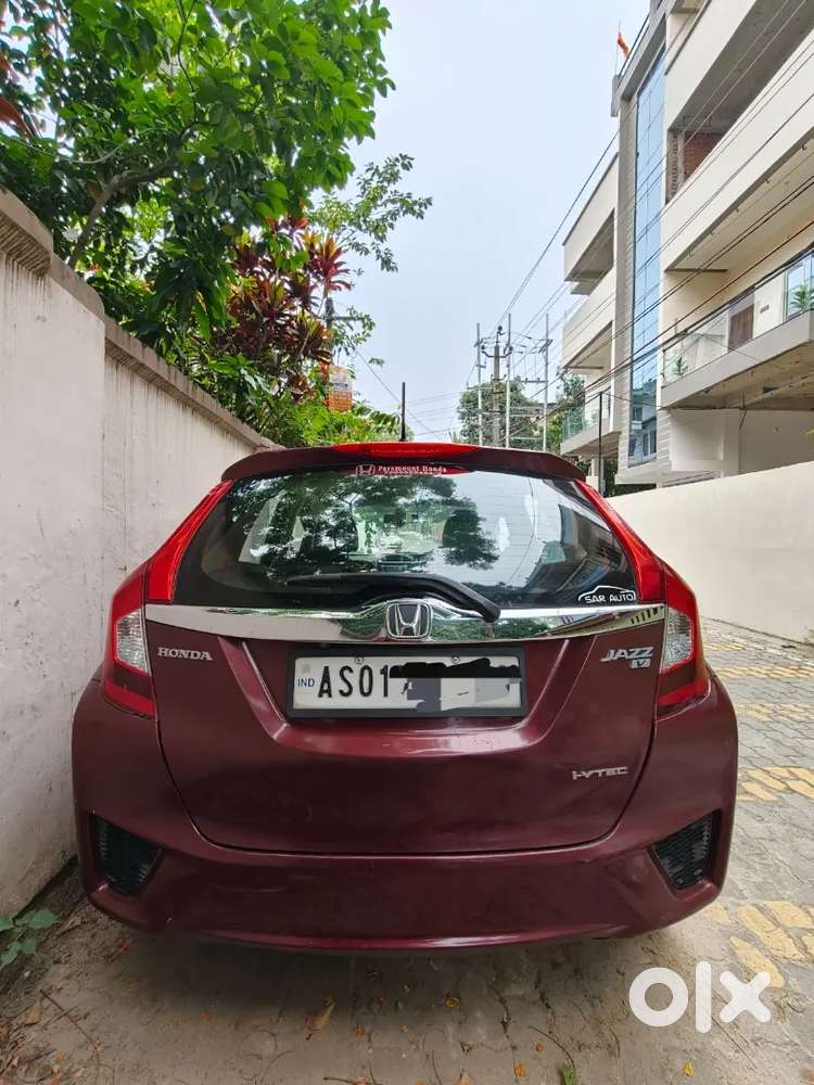 Honda Jazz 2016 Petrol 38650 Km Driven 1st Owner