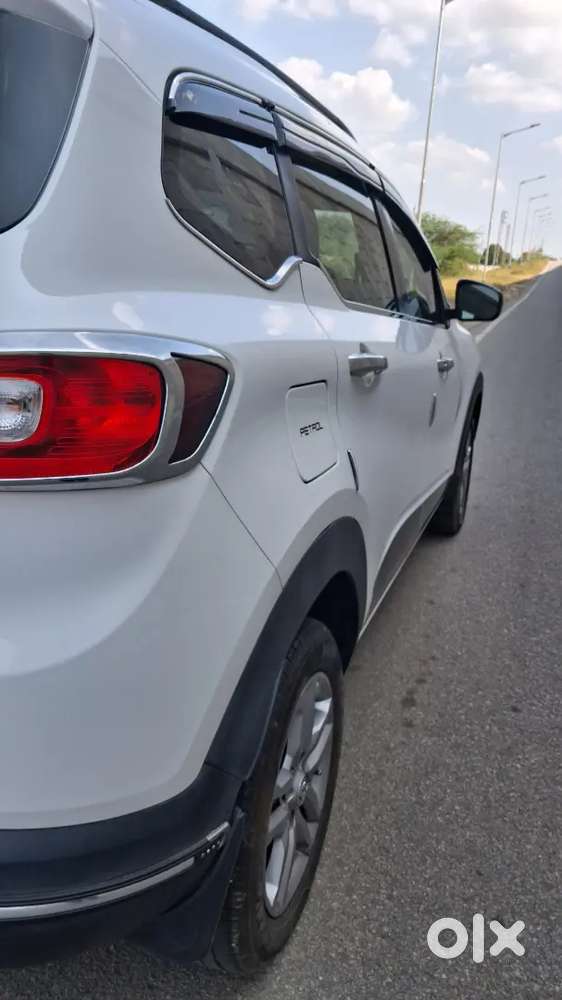 Renault Triber Second Owner 45 Km Running Wellmain Show Room Condition