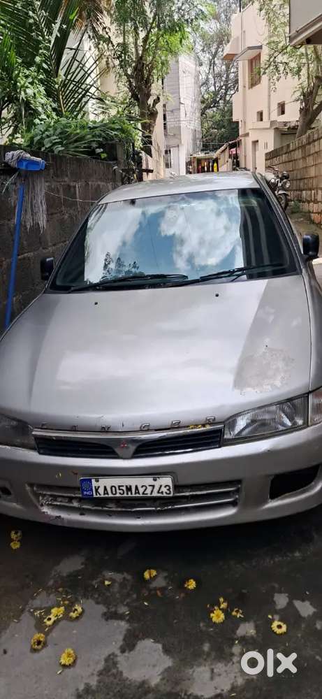 Mitsubishi Lancer 2002 Petrol 145000 Km Driven